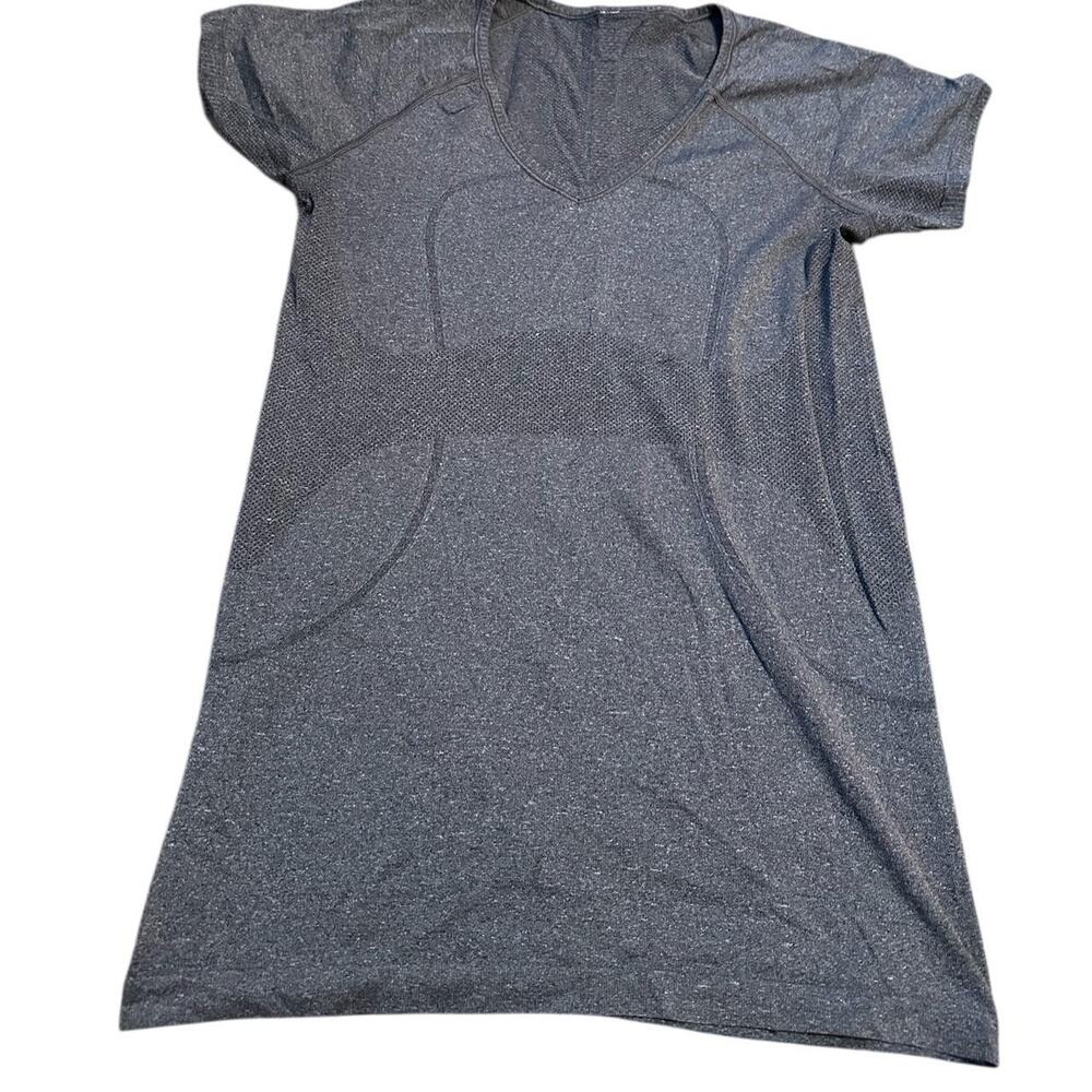 Grey Lululemon V Neck Short Sleeve Shirt, Women 10